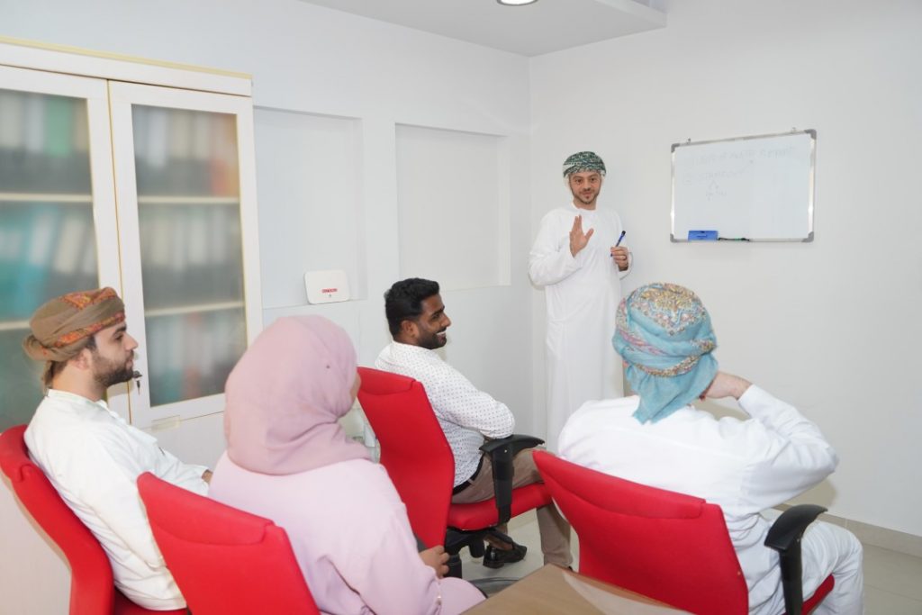 4 Ways to Build An Indomitable Team Spirit In Your Company